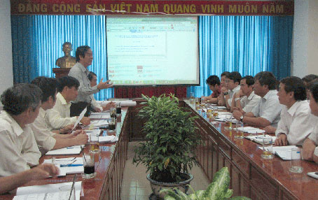 Quang cảnh buổi họp