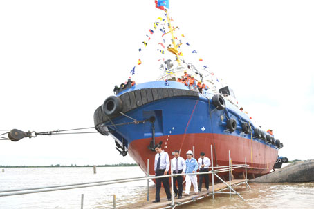 PTSC Shipyard hạ thủy tàu dịch vụ dầu khí PTSC 04. Ảnh: K. GIớI