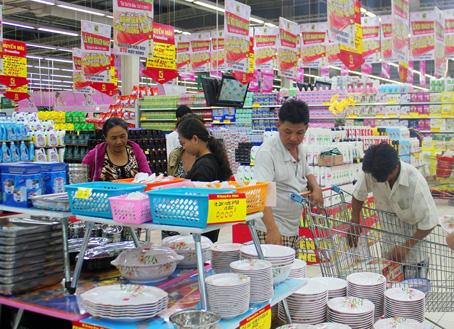 Tổng mức bán lẻ tăng gần 25% trong 11 tháng.