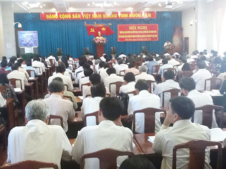 Quang cảnh cuộc họp