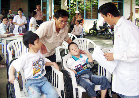 Presenting wheelchairs to 