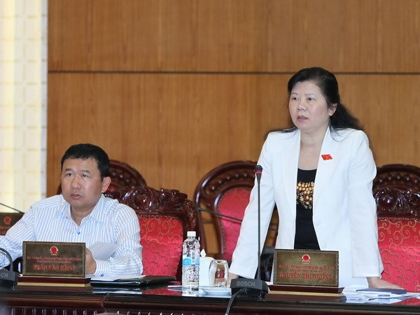 Trưởng ban Công tác đại biểu của Quốc hội Nguyễn Thị Nương phát biểu ý kiến. (Ảnh: TTXVN)