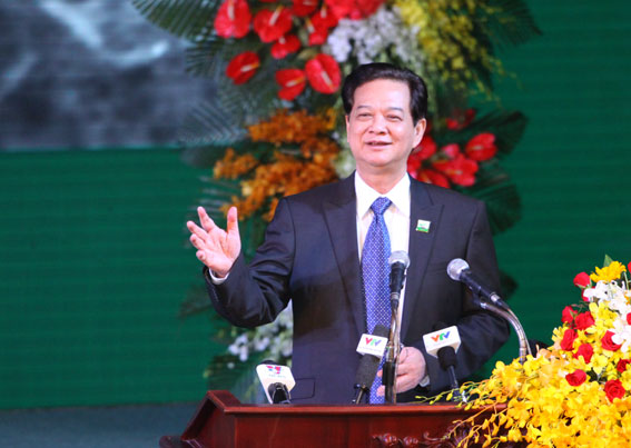 Thủ tướng Nguyễn phát biểu chỉ đạo xây dựng nông thôn mới (Ảnh: Công Nghĩa)