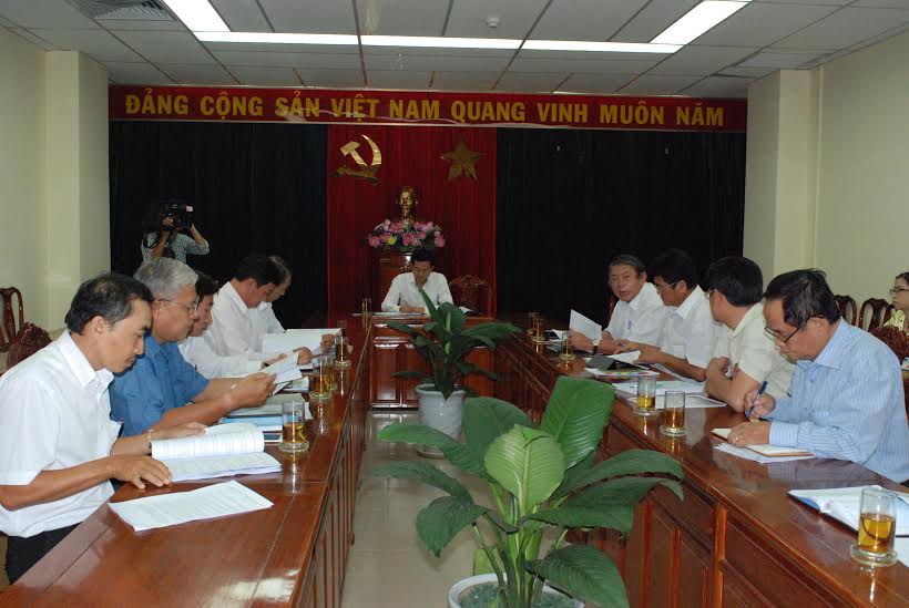 Phó chủ tịch UBND tỉnh Võ Văn Chánh chủ trì buổi làm việc