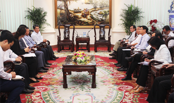he working session between representatives from the Dong Nai provincial People’s Committee and the Association of Korean Businesses in Dong Nai 