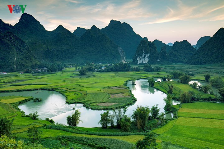 Spectacular views of Ngoc Con-Phong Nam valley - Photo News - Dong Nai