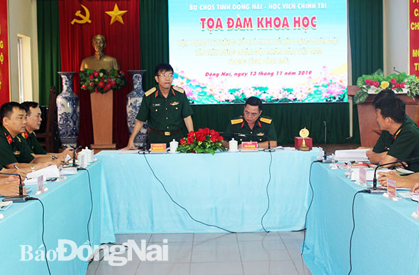 Thiếu tướng Nguyễn Văn Thế phát biểu buổi tọa đàm