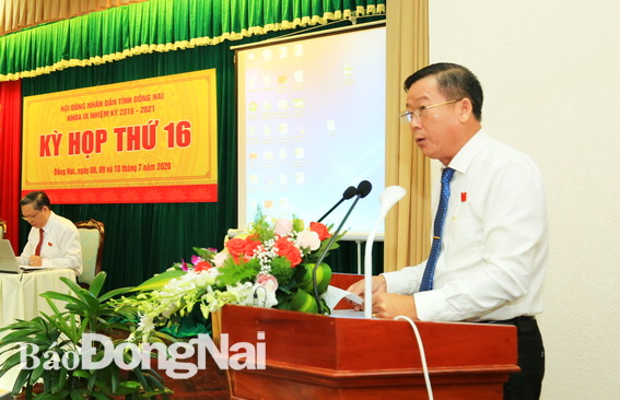 Chủ tịch Ủy ban MTTQ Việt Nam tỉnh Đào Văn Phước phát biểu tại kỳ họp