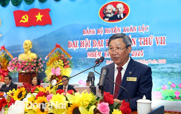 Đồng chí Hồ Thanh Sơn, Phó bí thư thường trực Tỉnh ủy phát biểu chỉ đạo tại Đại hội