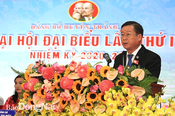 Đồng chí Đào Văn Phước, Chủ tịch Ủy ban MTTQ tỉnh thay mặt Ban TVTU phát biểu chỉ đạo đại hội (Ảnh: Công Nghĩa)