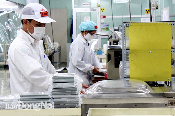 Sản xuất ở Công ty TNHH Máy tính Fujitsu Việt Nam ở Khu công nghiệp Biên Hòa 2