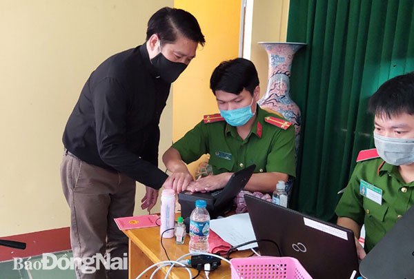 Công an TP.Biên Hòa thu nhận thông tin cấp CCCD lưu động tại các phường