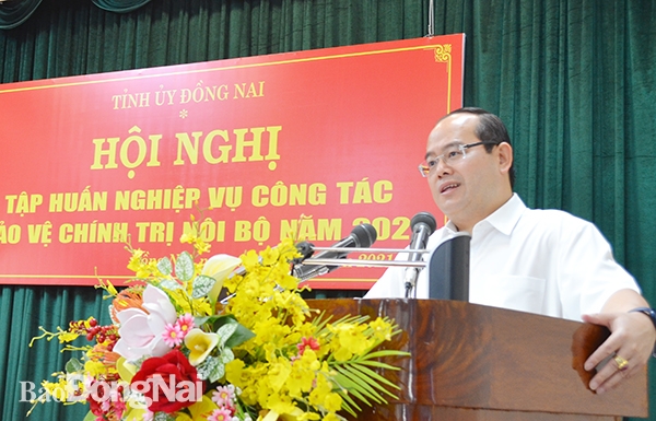 Phó bí thư Tỉnh ủy Quản Minh Cường, trực tiếp quán triệt các quy định, hướng dẫn của Trung ương về công tác BVCTNB.