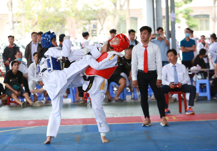Các VĐV thi đấu nội dung đối kháng môn Taekwondo
