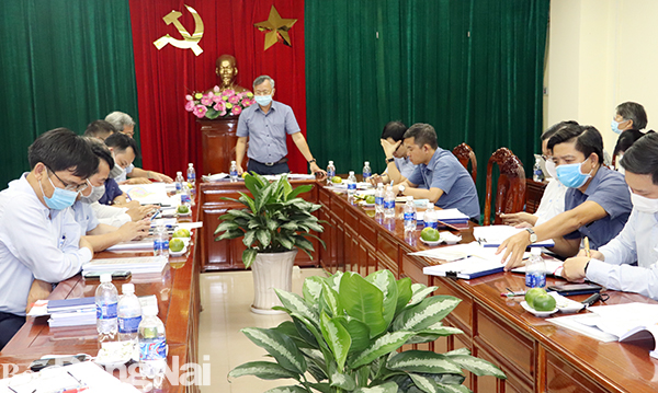  Chủ tịch UBND tỉnh Cao tiến Dũng phát biểu tại cuộc họp