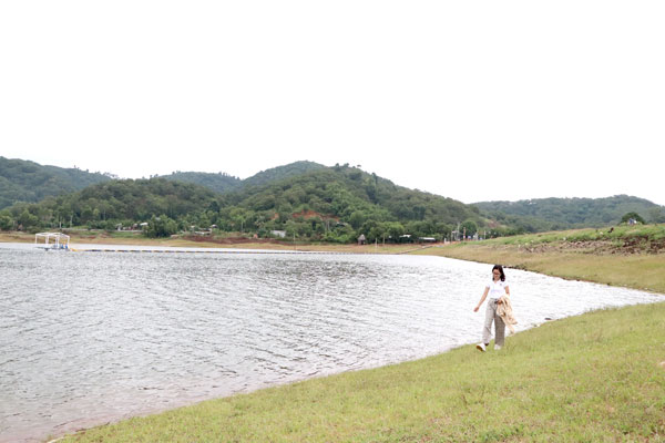 Hồ Đa Tôn với cảnh đẹp hùng vĩ chưa được khai phá. Nguồn: Sở VH-TTDL