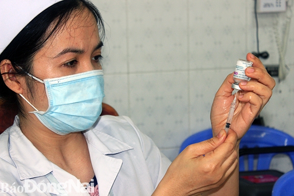 Vaccine AstraZeneca phòng Covid-19 được triển khai tiêm tại Việt Nam thời gian qua