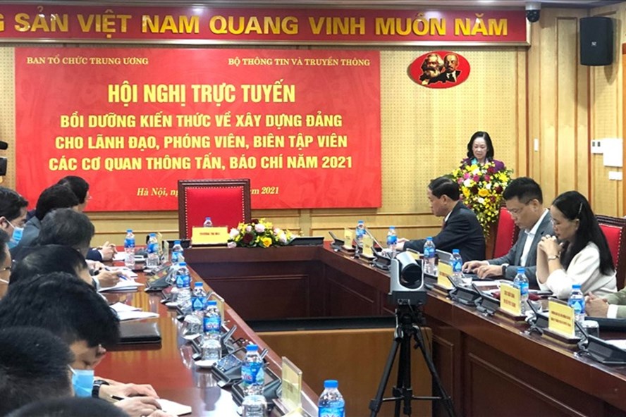 Uỷ viên Bộ Chính trị, Trưởng ban Tổ chức Trung ương Trương Thị Mai phát biểu chỉ đạo tại Hội nghị. (Ảnh laodong.vn)