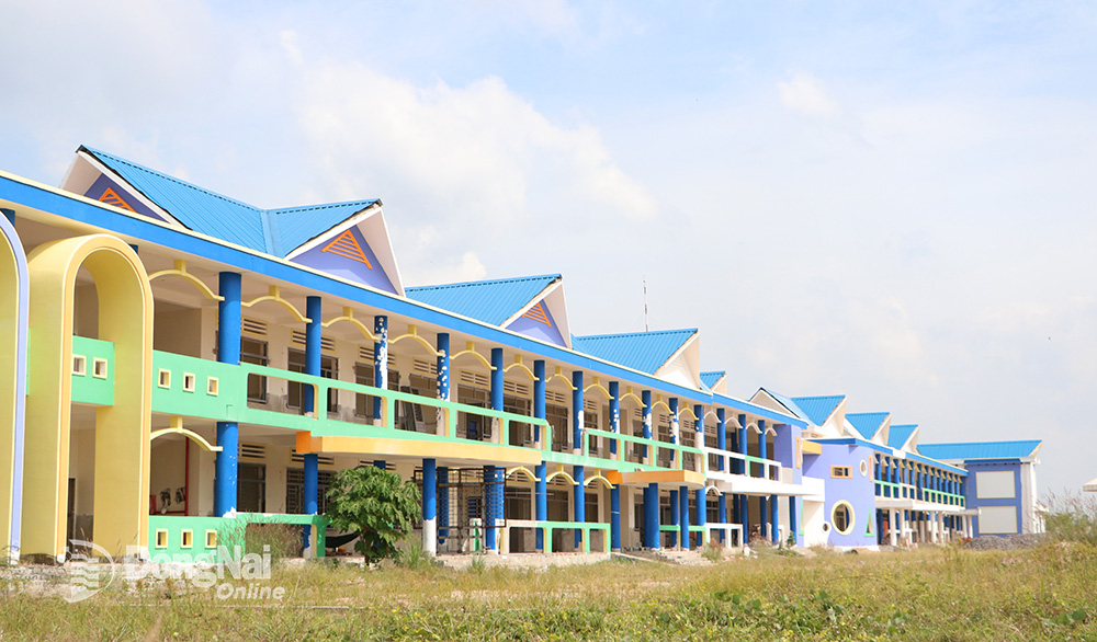 Công trình trường mầm non số 1 đã tạm dừng thi công nhiều tháng nay dù đã hoàn thành hơn 71% giá trị hợp đồng. Ảnh: P.Tùng