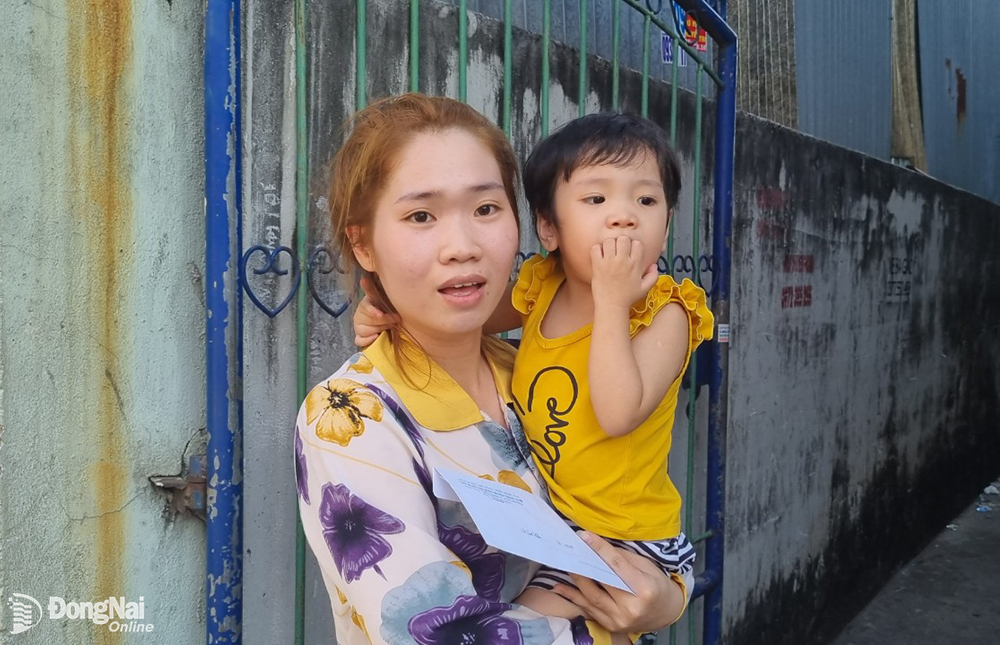 Những năm trước, người lao động không về quê hầu hết ở các tỉnh miền Trung và miền Bắc do quá xa xôi. Năm nay, dù quê ở gần, nhiều lao động các tỉnh miền Tây cũng ở lại Đồng Nai