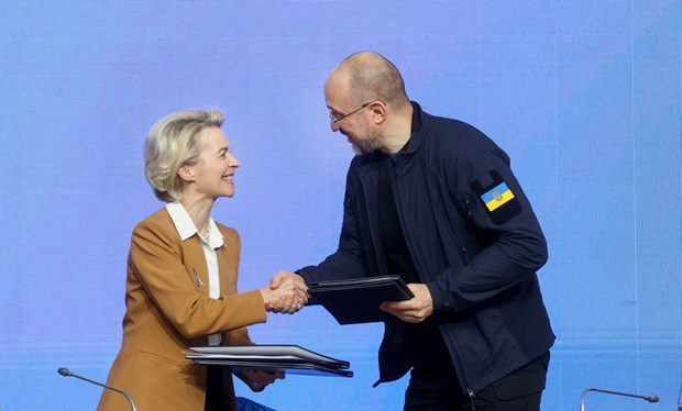 Ukraine đã ký một thỏa thuận với Liên minh châu Âu về việc tham gia Chương trình Thị trường chung EU.(Nguồn: closetheskyoverukraine)
