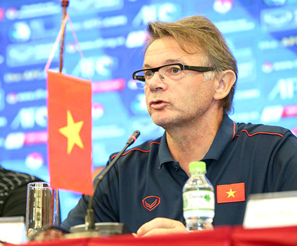 Ông Troussier dẫn U.23 Việt Nam trui rèn tại Doha cuối tháng 3-2023