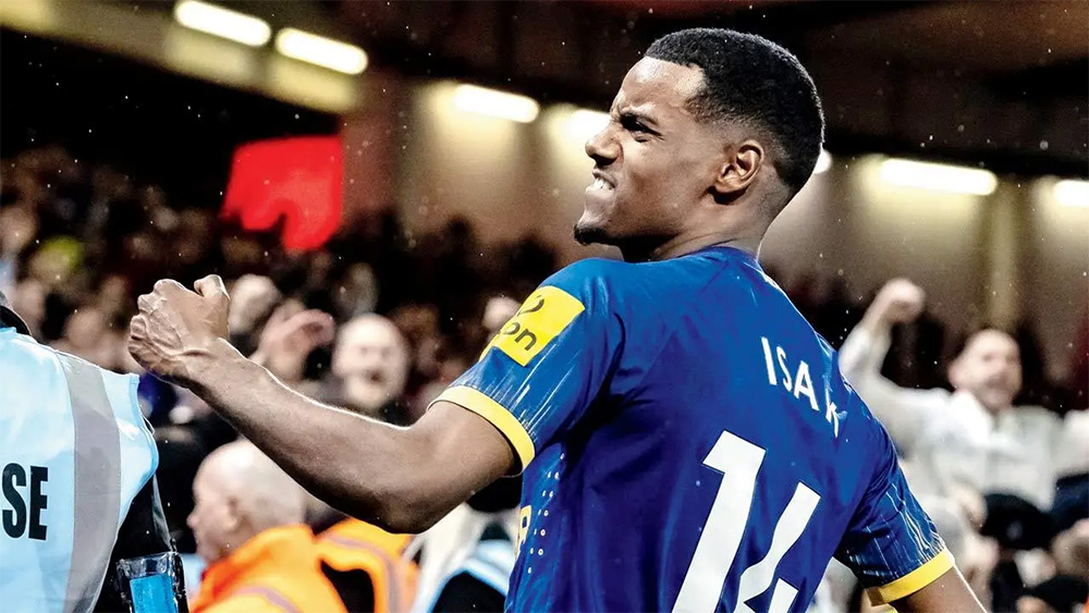 Isak góp công lớn giúp Newcastle vượt qua Nottenham Forest