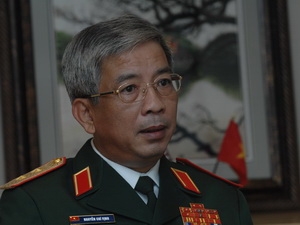 Trung tướng, Thứ trưởng Bộ Quốc phòng Việt Nam Nguyễn Chí Vịnh tại cuộc trả lời phỏng vấn báo chí tại Washington ngày 19/9. (Ảnh: TTXVN)