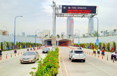 Hầm Thủ Thiêm sẽ góp phần hạn chế tình trạng ùn tắc giao thông ở cửa ngõ phía Đông Sài Gòn.