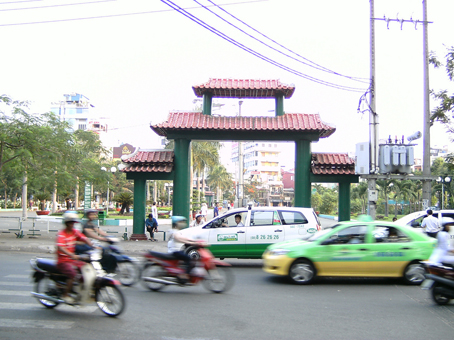 Rất khó phân biệt taxi chính hãng và taxi dù ở TP. Hồ Chí Minh.