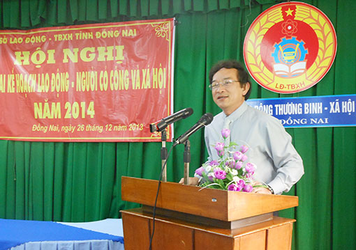 Phó chỉ tịch UBND tỉnh Nguyễn Thành Trí phát biểu chỉ đạo tại hội nghị