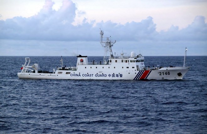 Tàu tuần dương Trung Quốc ở gần vùng đảo tranh chấp trên biển Hoa Đông. (AFP/ TTXVN)