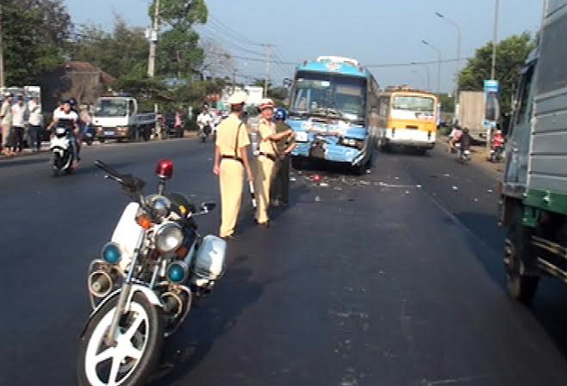 Tai nạn giao thông lại tăng