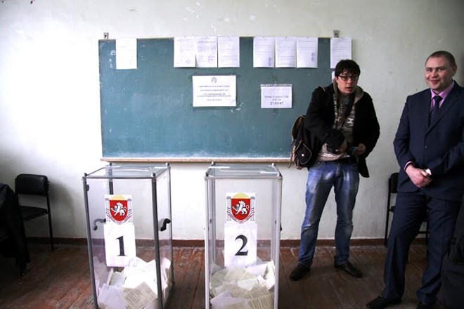 Một điểm bỏ phiếu ở Simferopol. (Ảnh: TTXVN)