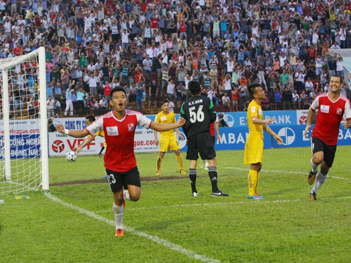 Cầu thủ Hải Anh (Đồng Nai) ăn mừng ghi bàn thắng.