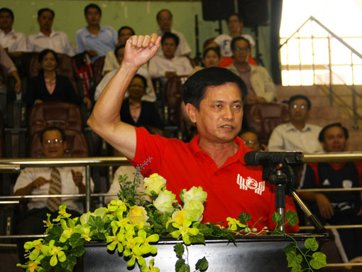 Đại diện lực lượng VĐV tham dự hội thao tuyên thệ tại lễ khai mạc