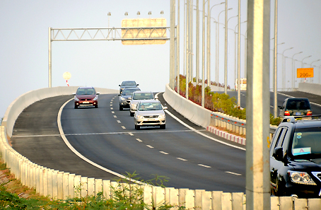 Đường cao tốc TP.Hồ Chí Minh - Long Thành - Dầu Giây đoạn đã được khai thác thuộc khu vực huyện Long Thành.