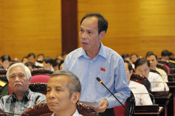  ĐBQH Trương Văn Vở (đoàn Đồng Nai) phát biểu tại buổi thảo luận