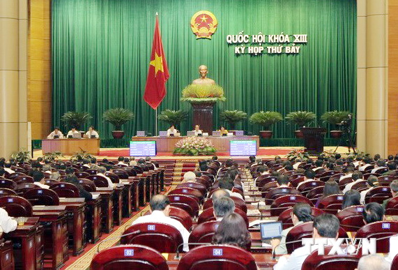 Quốc hội biểu quyết thông qua Nghị quyết về cân đối ngân sách trung ương và ngân sách địa phương năm 2013