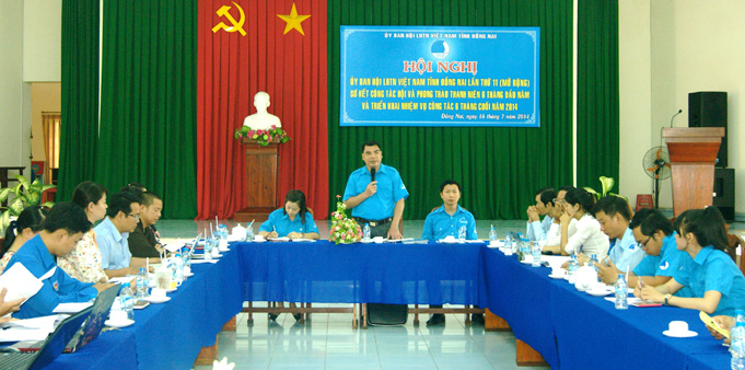 Anh Nguyễn Cao Cường, Phó bí thư Tỉnh đoàn, Chủ tịch Hội LHTN tỉnh chủ trì hội nghị