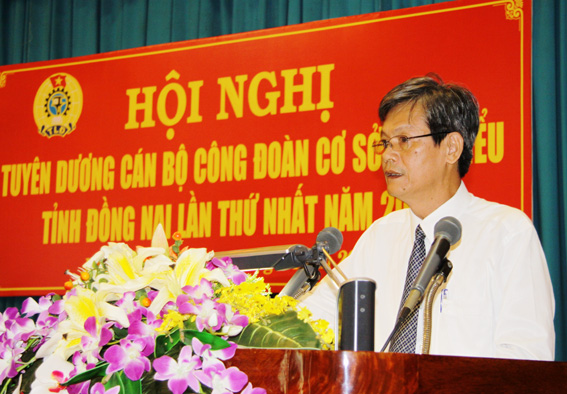    Đồng chí Huỳnh Tấn Kiệt phát biểu khai mạc hội nghị