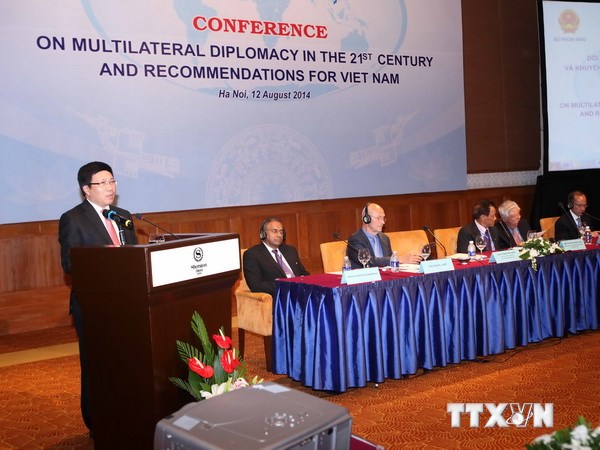 Phó Thủ tướng, Bộ trưởng Bộ Ngoại giao Phạm Bình Minh phát biểu tại Hội nghị.
