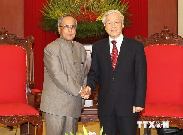 Tổng Bí thư Nguyễn Phú Trọng tiếp Tổng thống Ấn Độ Pranab Mukherjee đang thăm cấp Nhà nước đến Việt Nam.