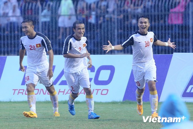 U21 Việt Nam giành thắng lợi 2-1 sau màn ngược dòng ấn tượng trước U21 Malaysia. (Ảnh: Vietnam+)