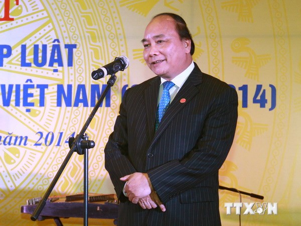 Phó Thủ tướng Nguyễn Xuân Phúc phát biểu tại buổi gặp mặt. (Ảnh:TTXVN)
