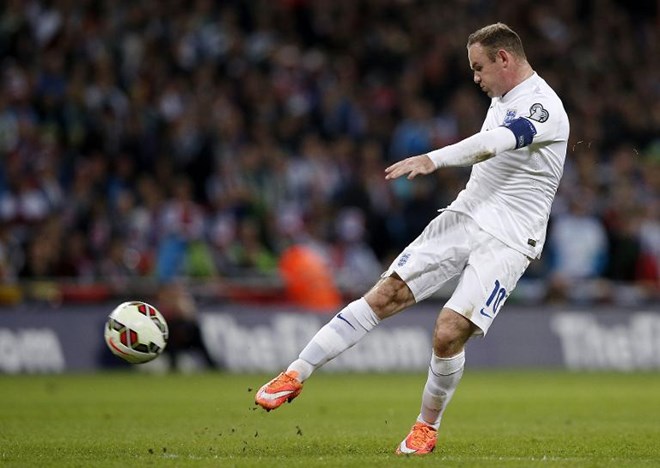 Rooney ghi bàn thứ 44 trong 100 lần khoác áo tuyển Anh