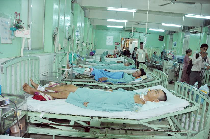 Rất nhiều người đang điều trị thương tích do tai nạn giao thông tại Bệnh viện đa khoa tỉnh Đồng Nai