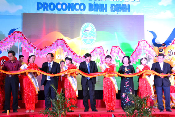 Lễ cắt băng khánh thành Nhà máy sản xuất thức ăn  gia súc Proconco Binh Định