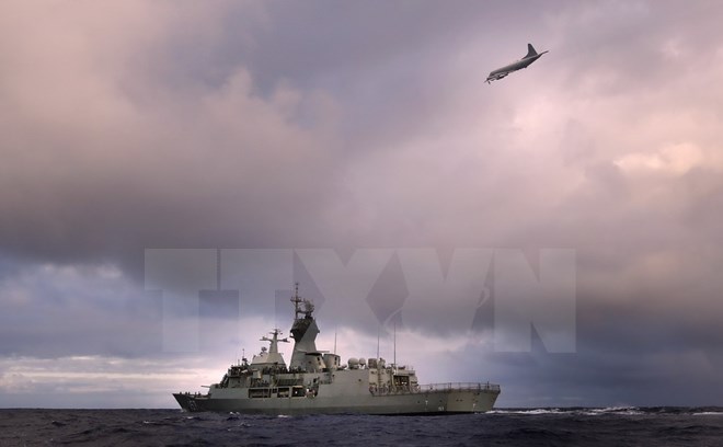 Máy bay P-3K2-Orion của không lực Hoàng gia New Zealand tham gia tìm kiếm máy bay mất tích MH370 ngoài khơi Perth hồi tháng Tư năm ngoái. (Nguồn: AFP/TTXVN)