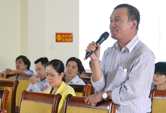 Doanh nghiệp đang trao đổi tại Hội nghị tổng kết năm 2014 của Hội Xuất nhập khẩu tỉnh Đồng Nai 